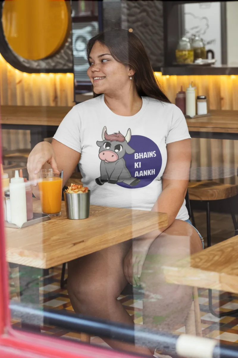 Bhains Ki Aankh English - Women's T-shirt - Image 2